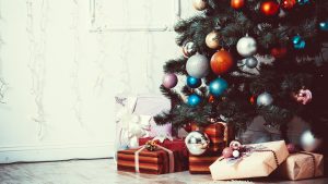 christmas-tree-presents-stock-today-151210-tease_09c2f5d09dac7ddfc1783a11be7bdae9